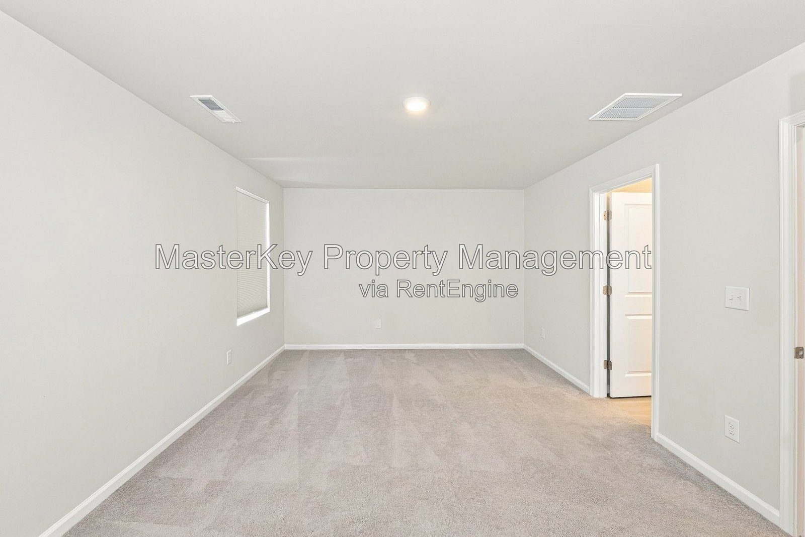 Spacious 3 Bedroom Townhome Located In Apex NC!!! property image