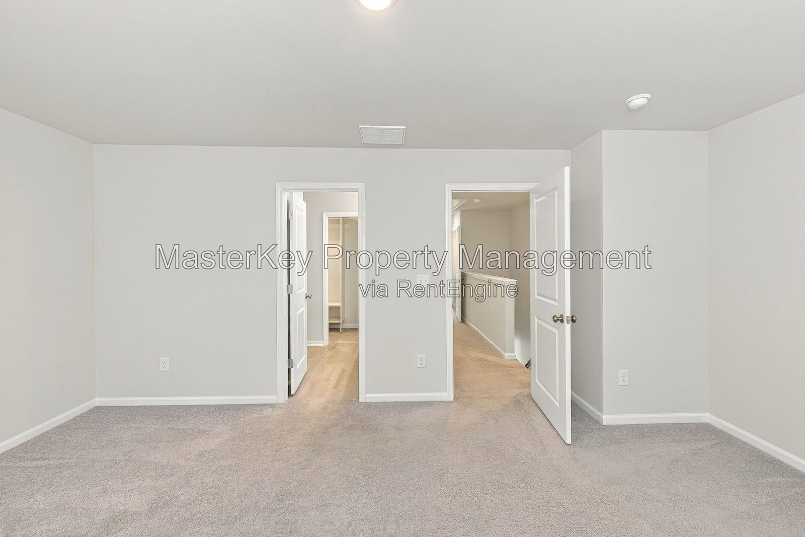 Spacious 3 Bedroom Townhome Located In Apex NC!!! property image