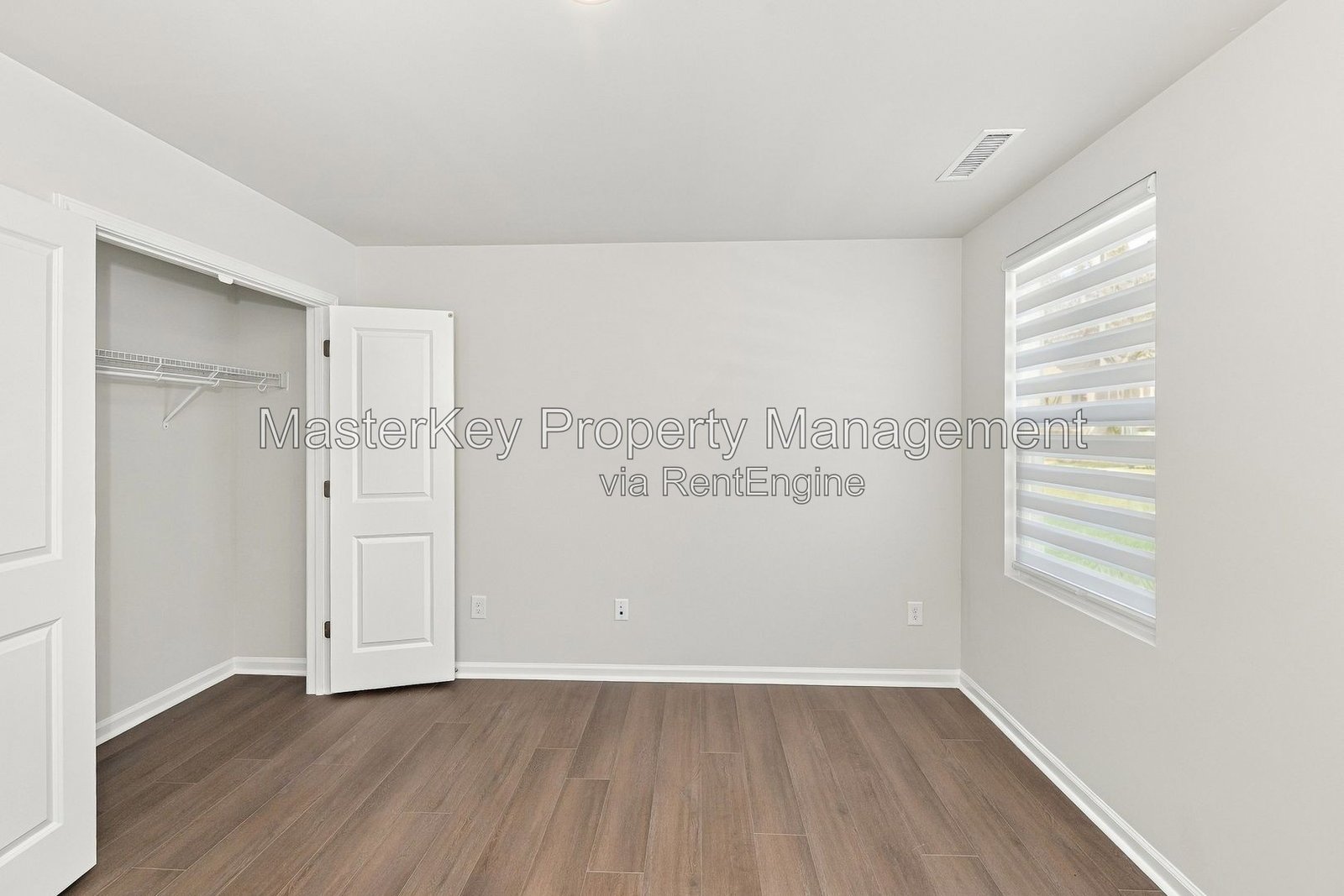 Spacious 3 Bedroom Townhome Located In Apex NC!!! property image