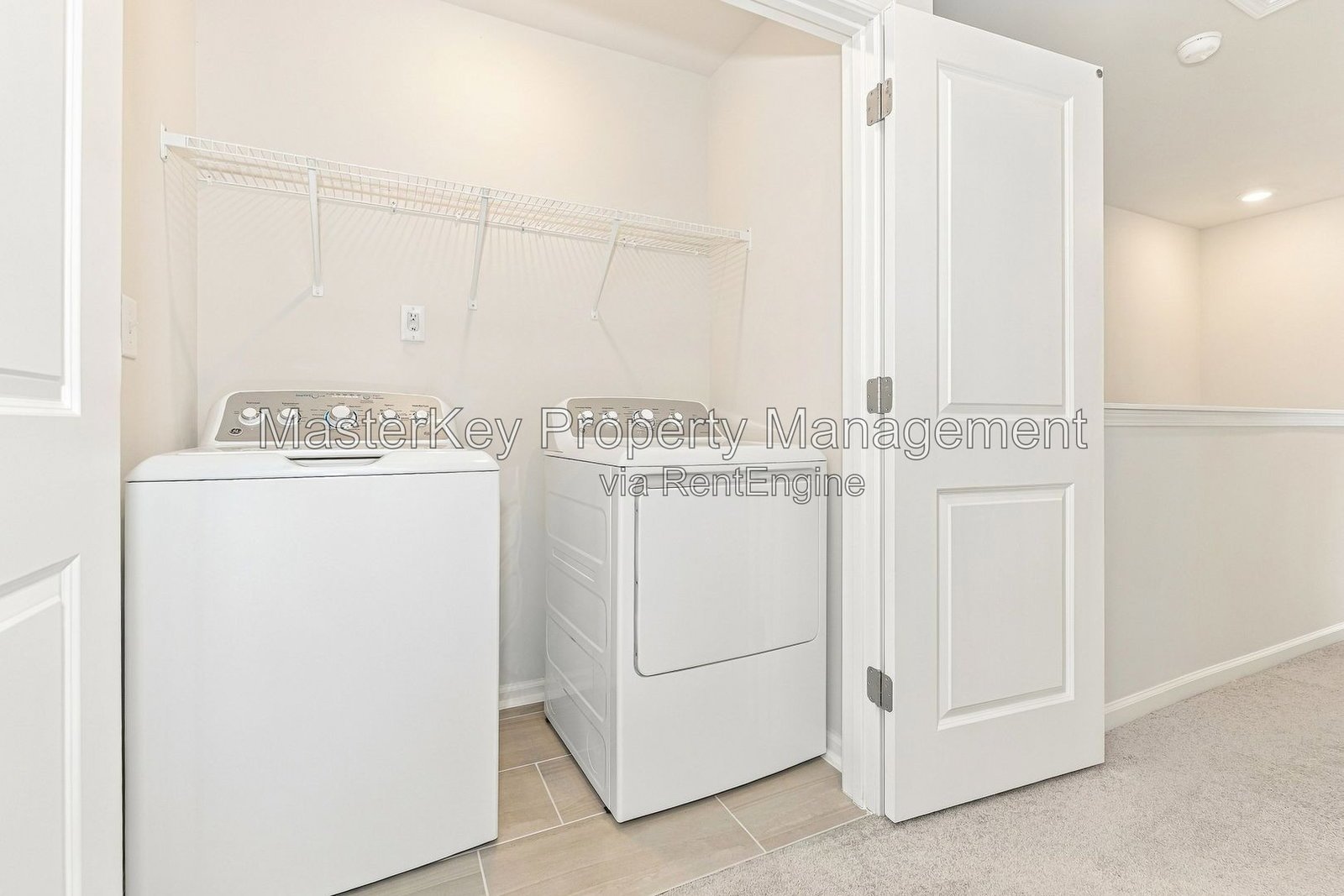 Spacious 3 Bedroom Townhome Located In Apex NC!!! property image