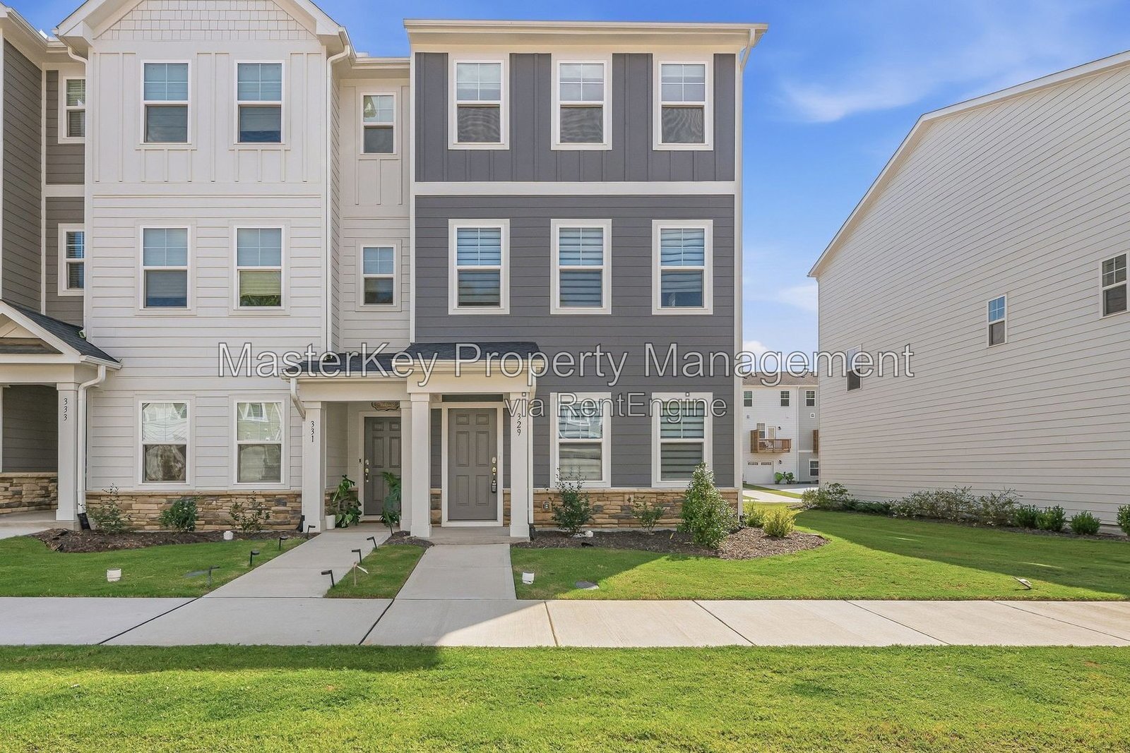 Spacious 3 Bedroom Townhome Located In Apex NC!!! property image