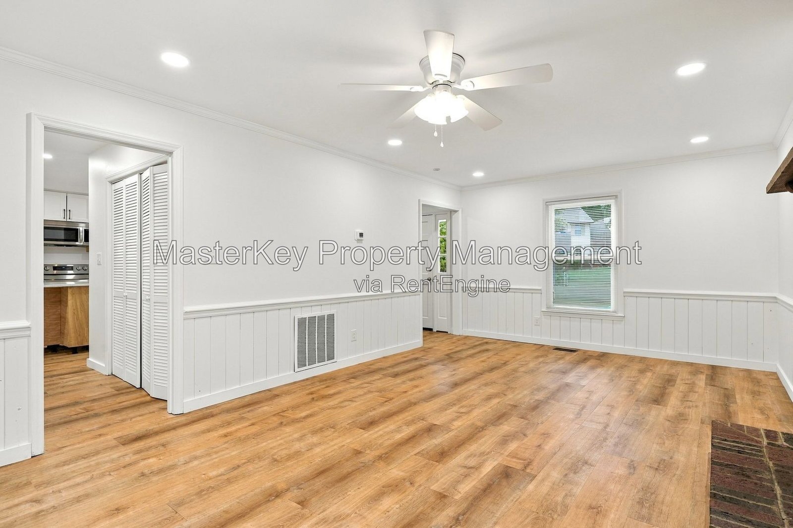 Charming 3-Bedroom, 2.5 Bathroom Single-Family in Raleigh, NC property image