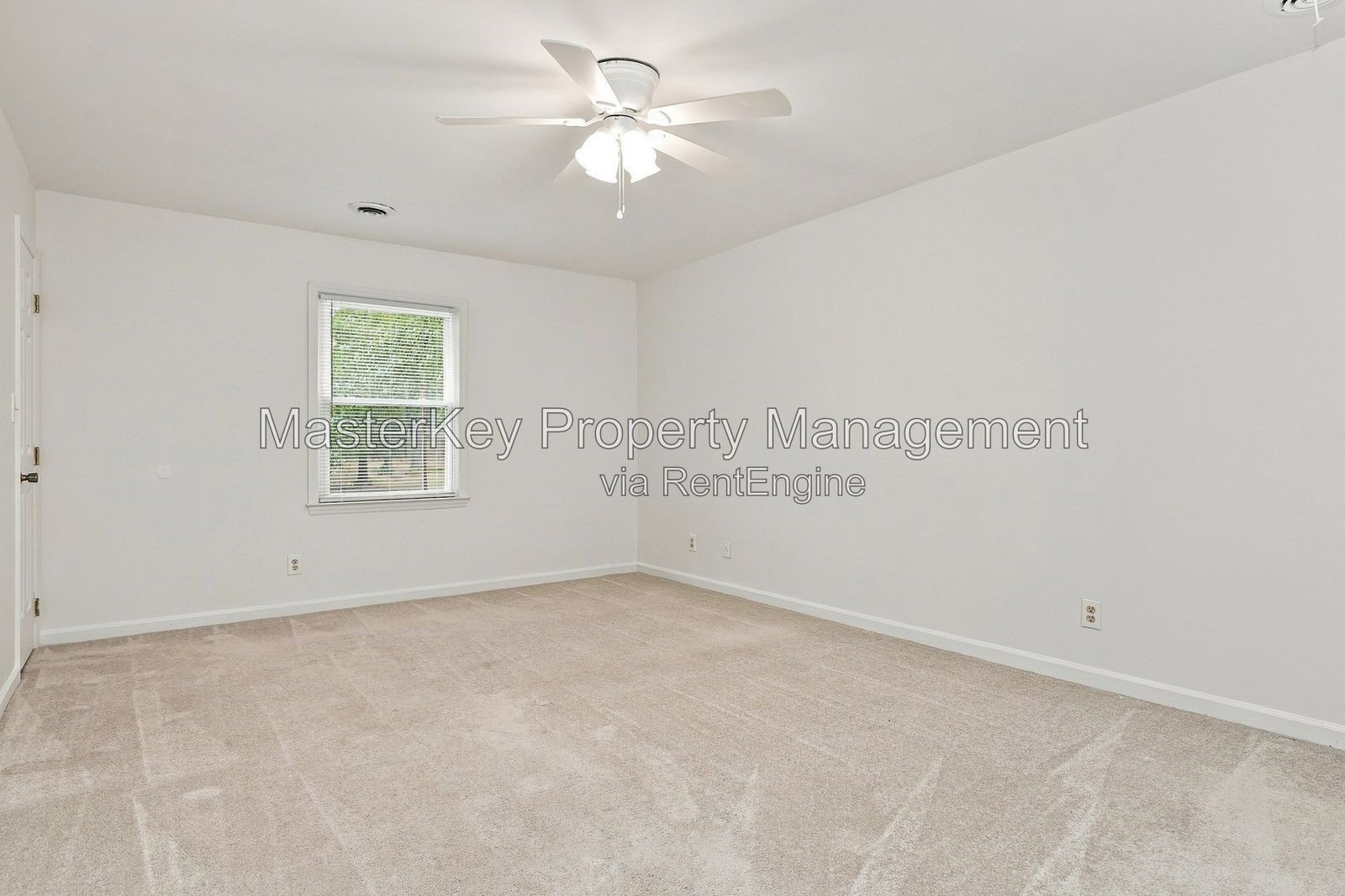 Charming 3-Bedroom, 2.5 Bathroom Single-Family in Raleigh, NC property image