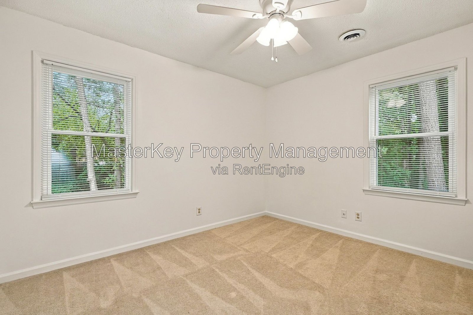 Charming 3-Bedroom, 2.5 Bathroom Single-Family in Raleigh, NC property image