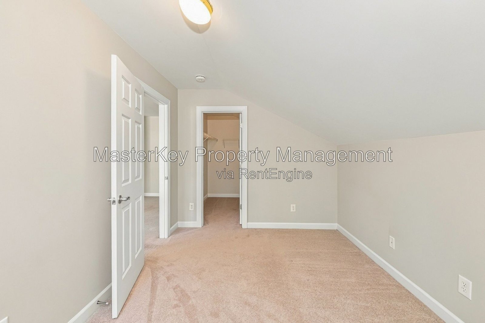 Spacious 4 Bedroom Townhome Located In Morrisville NC!!! property image