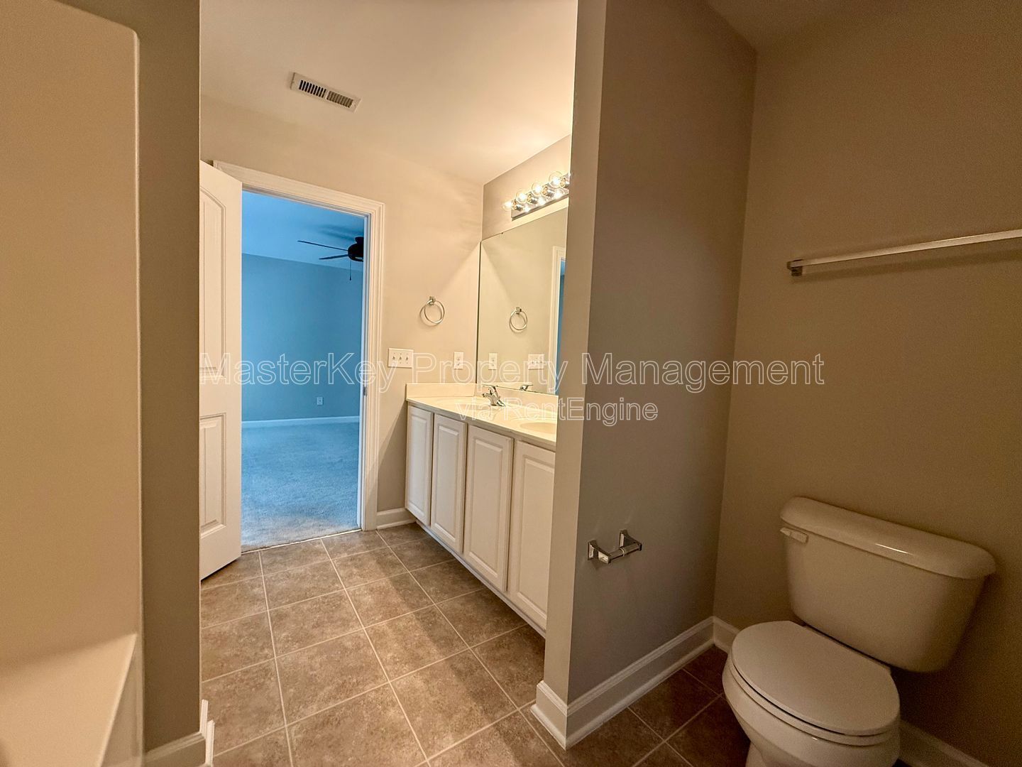 Inviting 3-Bedroom, 2.5 Bathroom Single-Family in Durham, NC property image