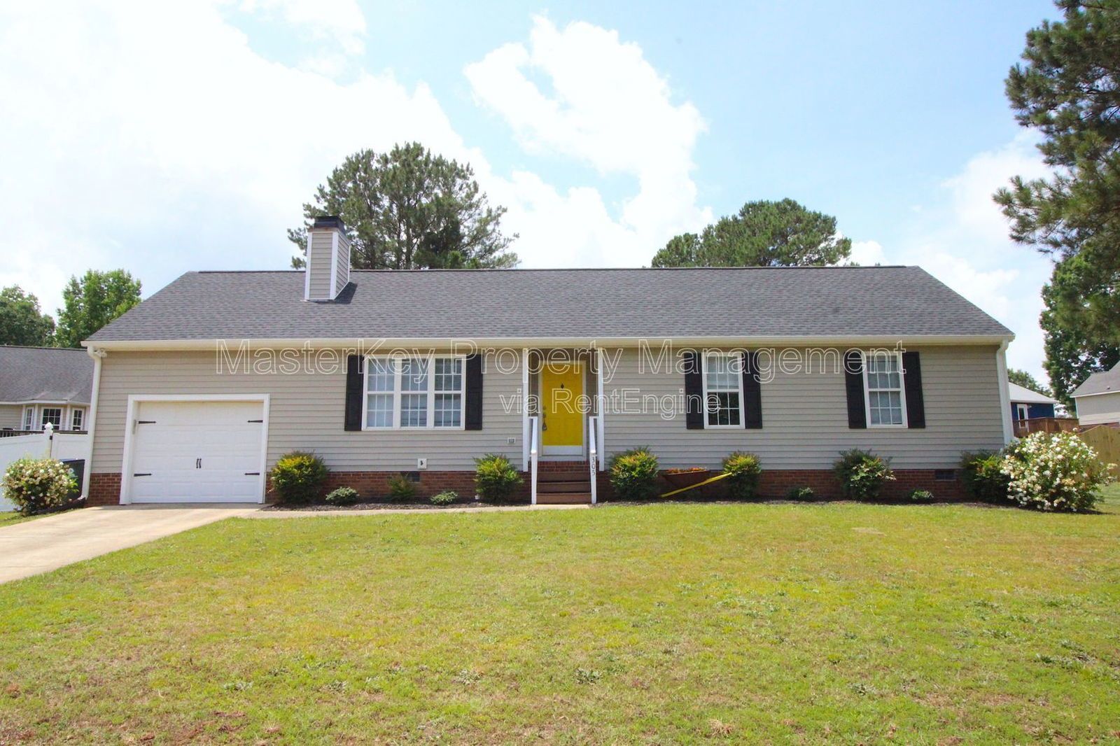 Beautiful 3 Bedroom Ranch Style Home in Holly Springs! property image