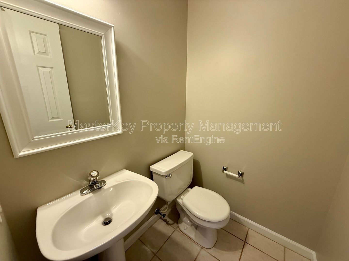 Inviting 3-Bedroom, 2.5 Bathroom Single-Family in Cary, NC property image