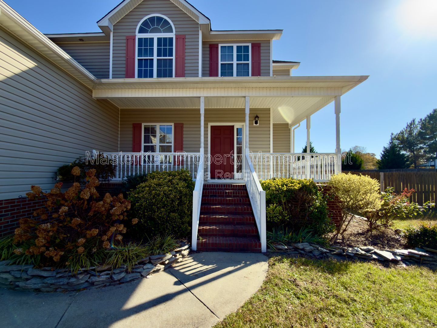 Scenic 4 Bedroom Home in Garner! Next to White Oak Shopping Center! property image
