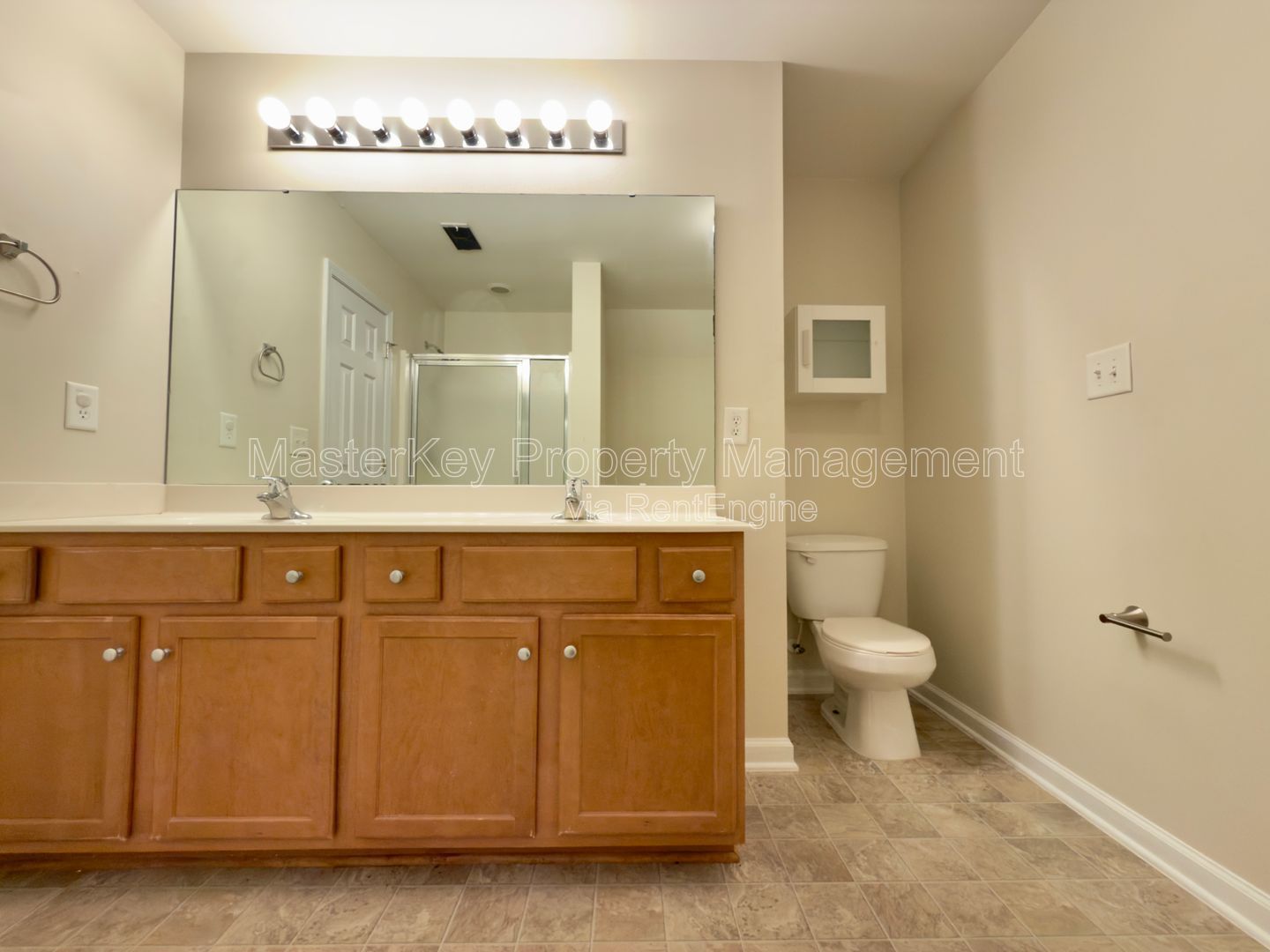 Scenic 4 Bedroom Home in Garner! Next to White Oak Shopping Center! property image