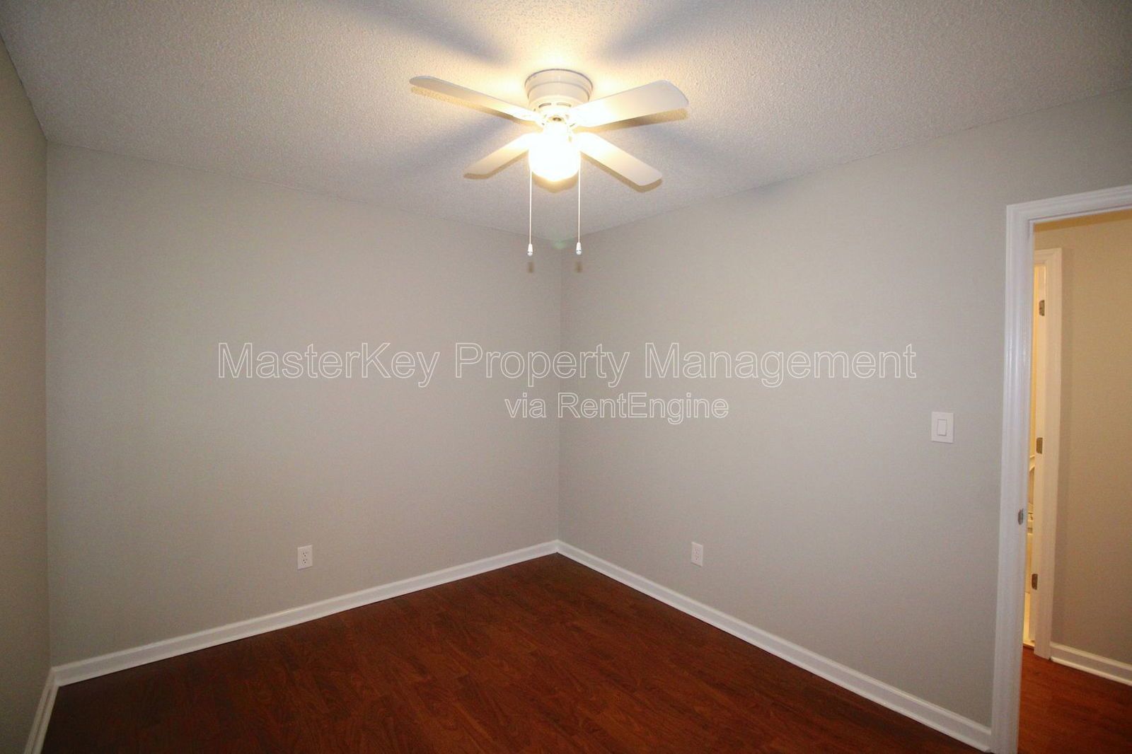 Beautiful 3 Bedroom Ranch Style Home in Holly Springs! property image