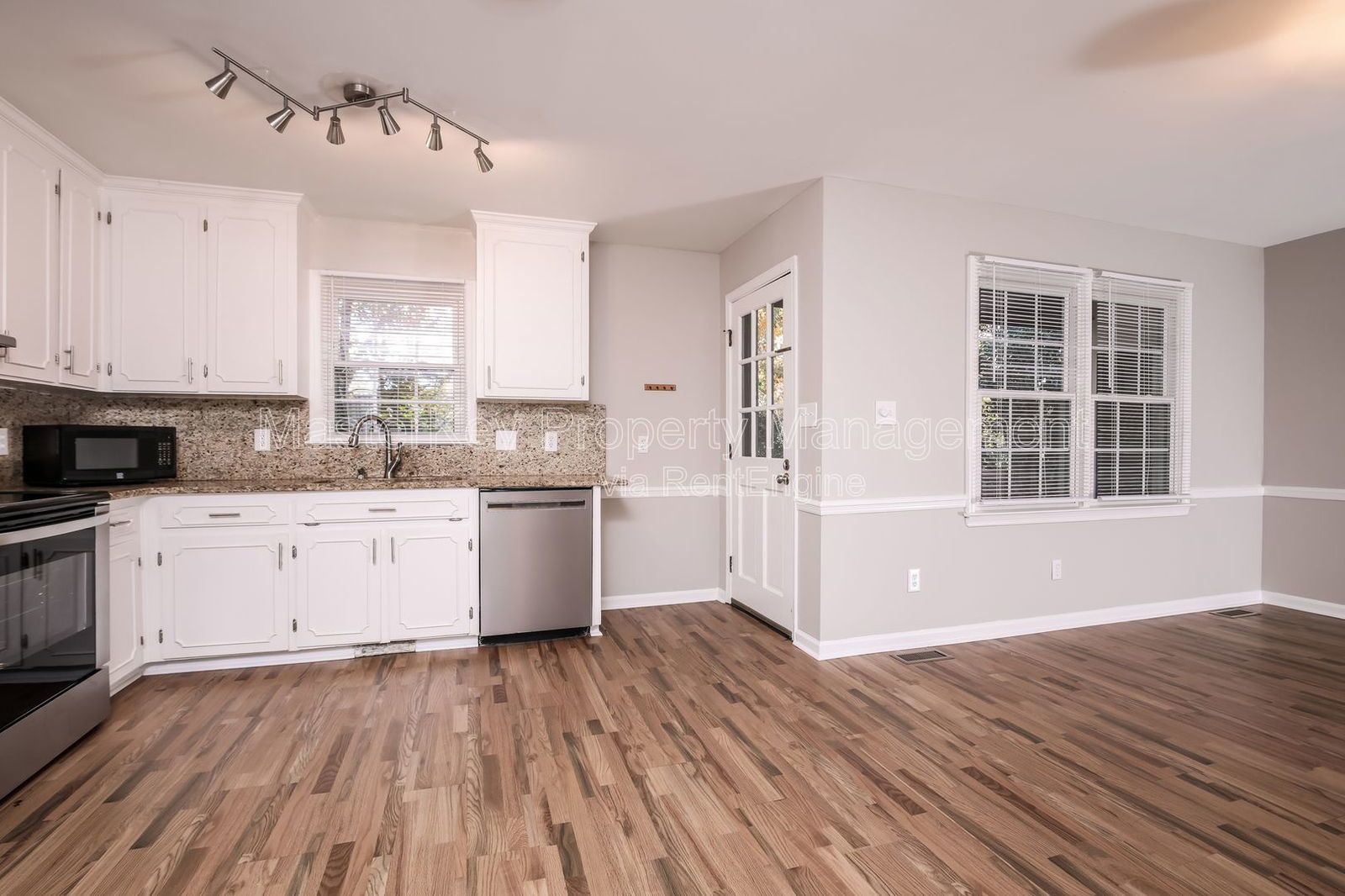 Spacious Split Level Home in Raleigh! property image