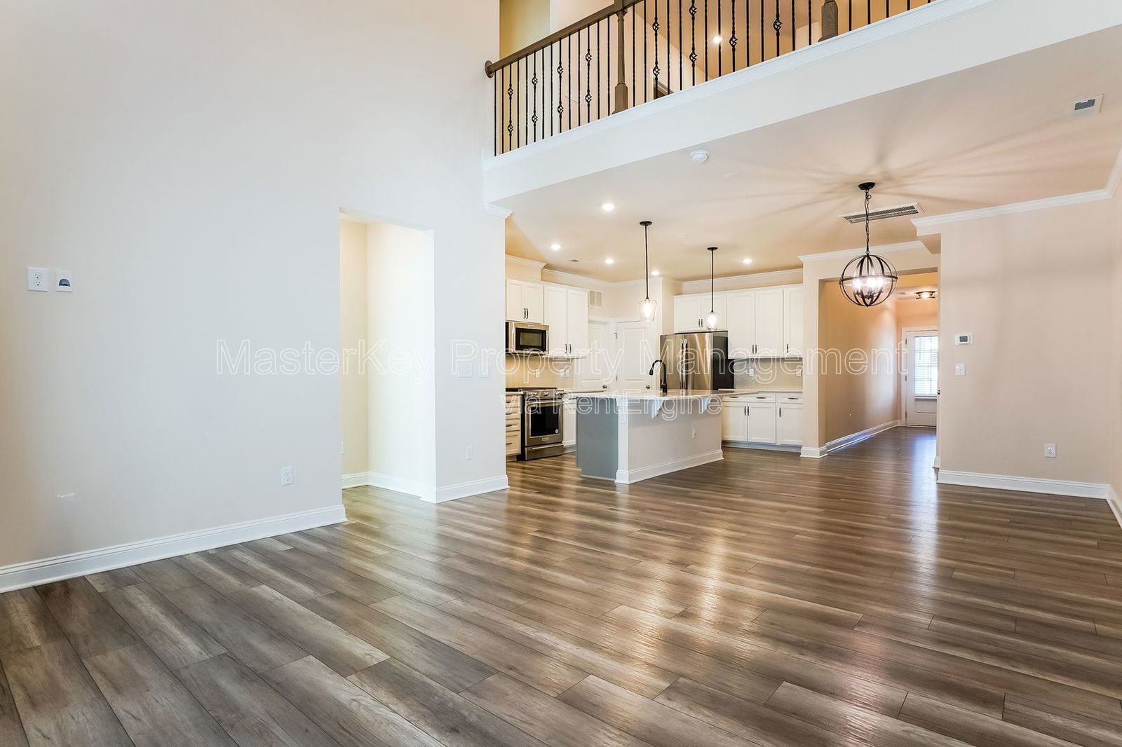 Luxury 4 Bedroom Townhome in Cary! property image