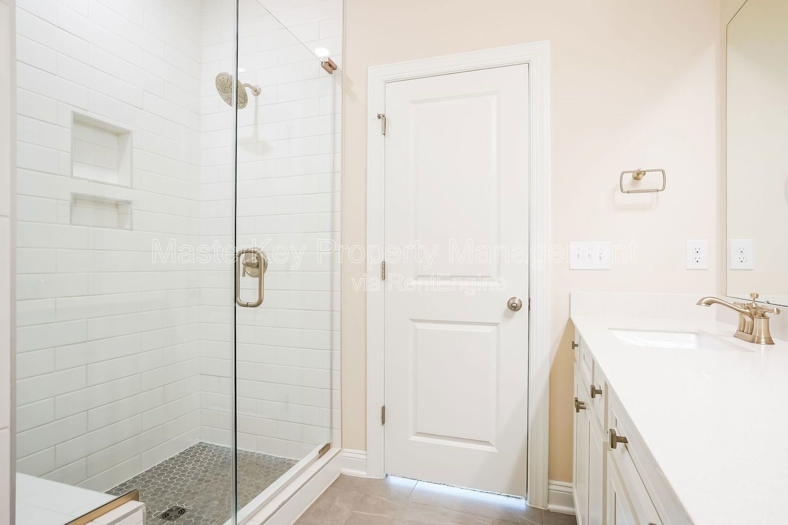 Luxury 4 Bedroom Townhome in Cary! property image