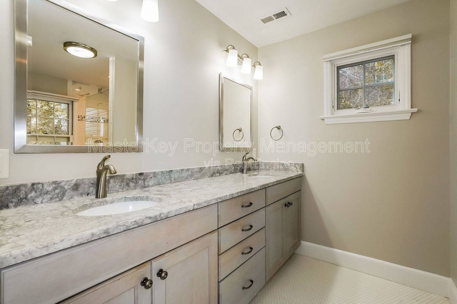 Timeless Executive Home in One of Raleigh’s Most Iconic Neighborhoods! property image