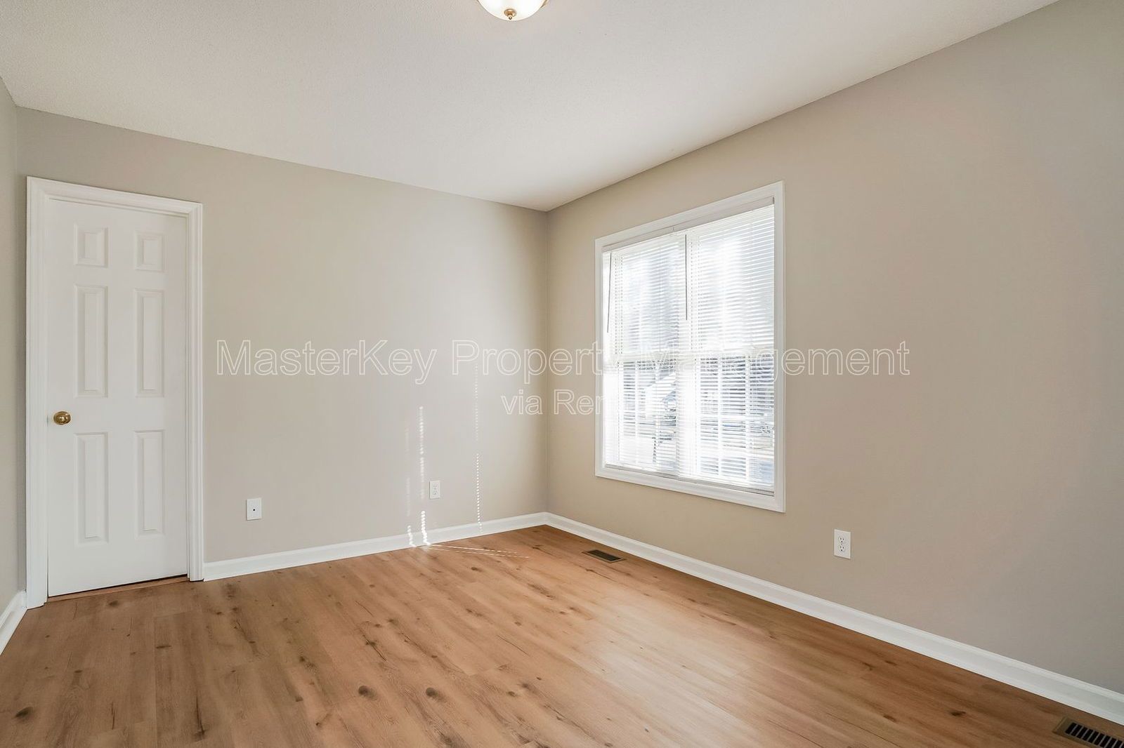 Cozy 3 Bedroom Ranch Style Home Close to US64 and 540! property image