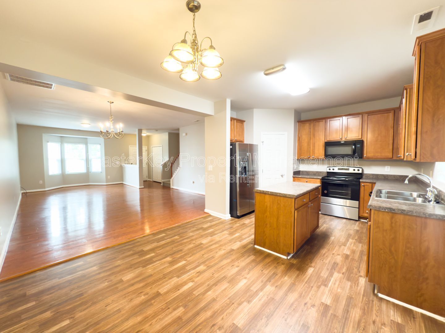 COMING SOON! Well Maintained 2 Story Townhome! property image