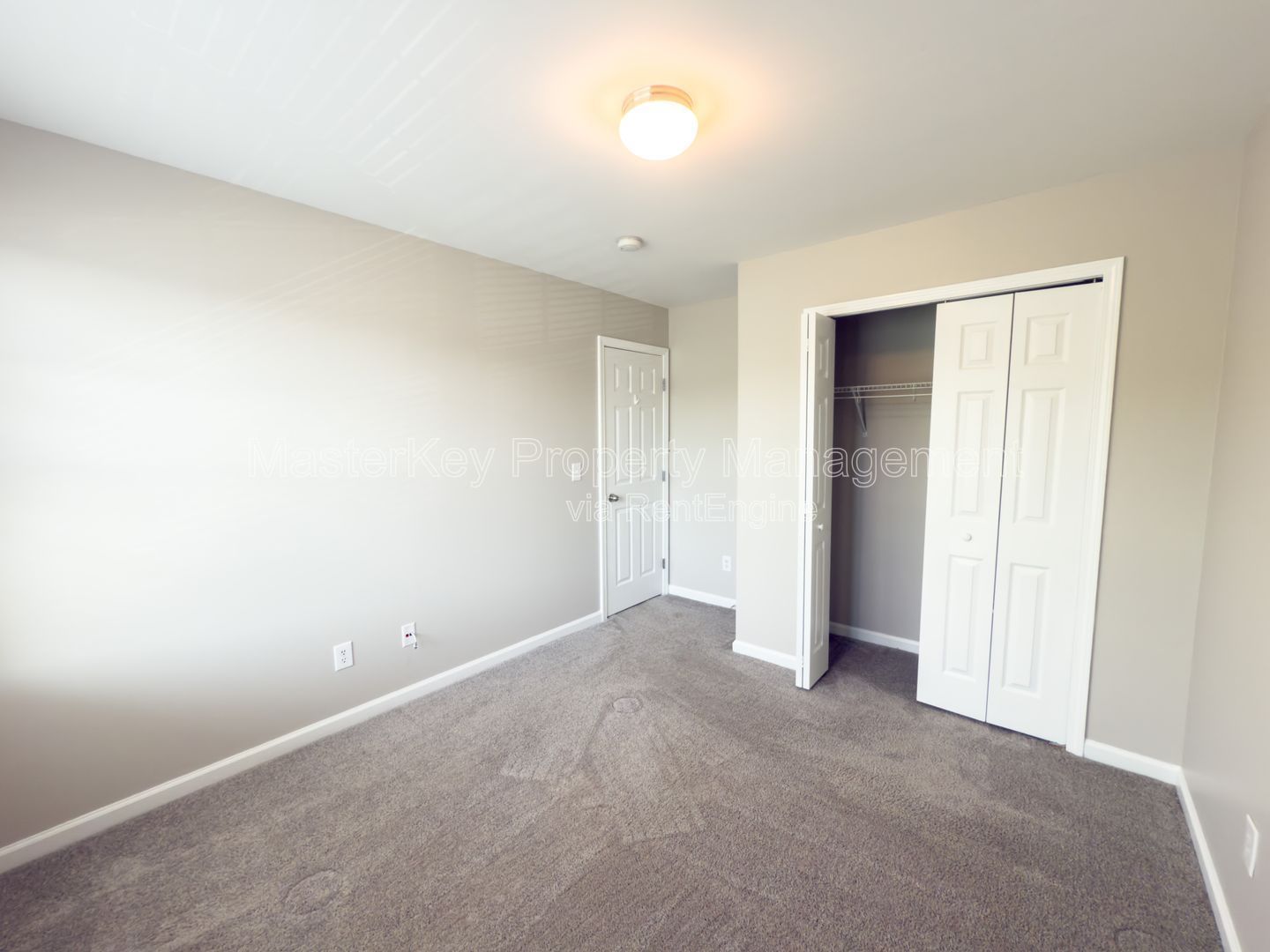 COMING SOON! Well Maintained 2 Story Townhome! property image