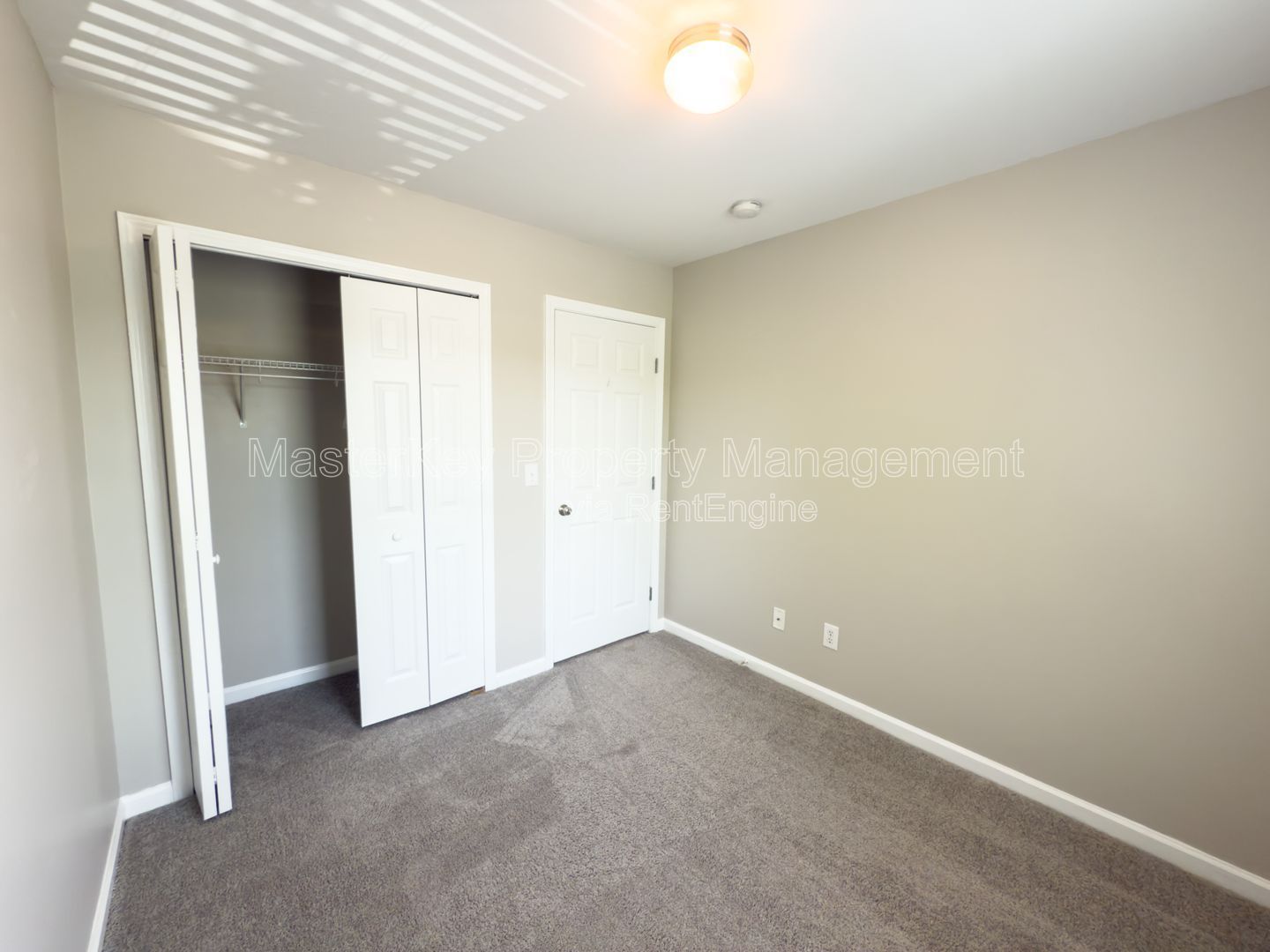 COMING SOON! Well Maintained 2 Story Townhome! property image