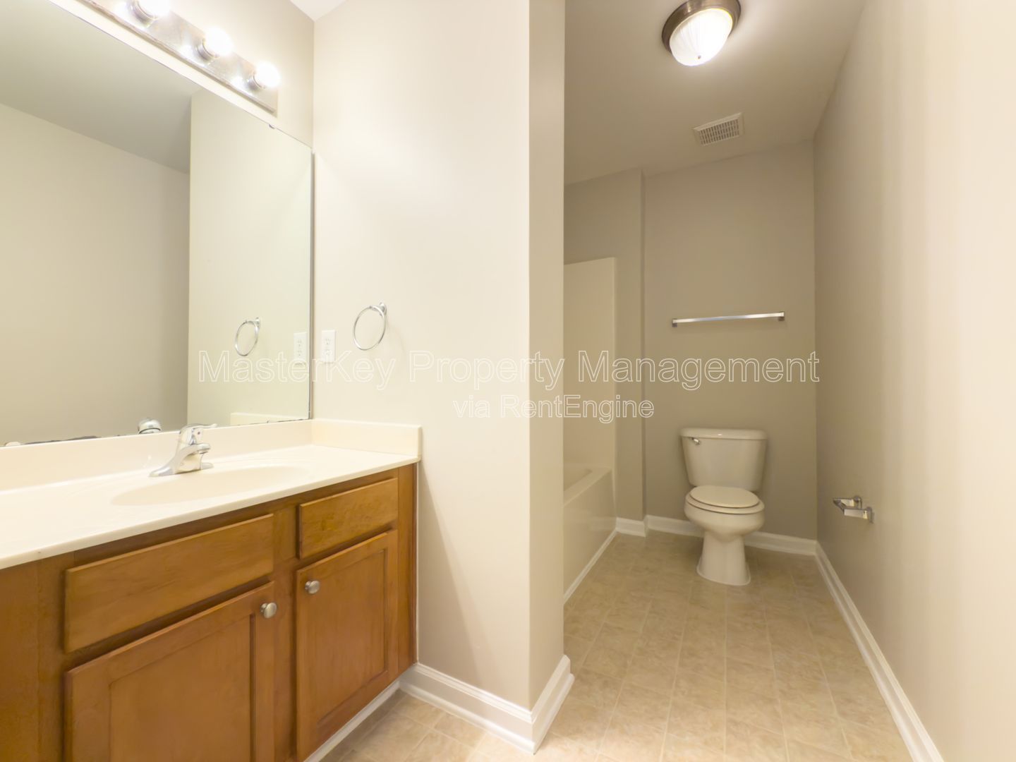 COMING SOON! Well Maintained 2 Story Townhome! property image