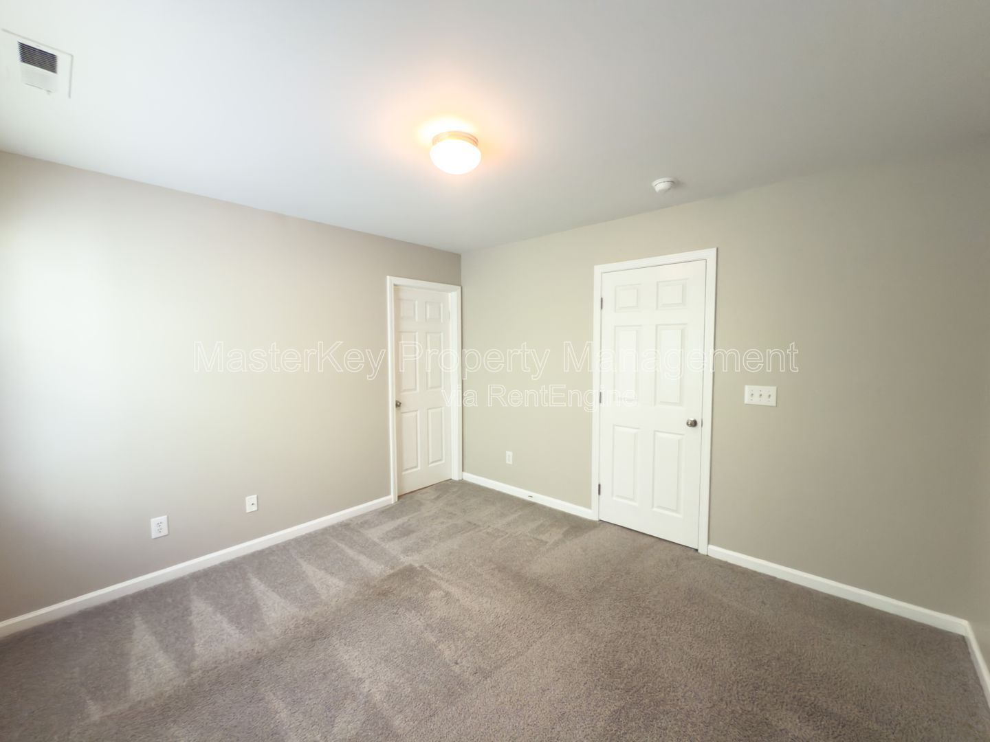 COMING SOON! Well Maintained 2 Story Townhome! property image