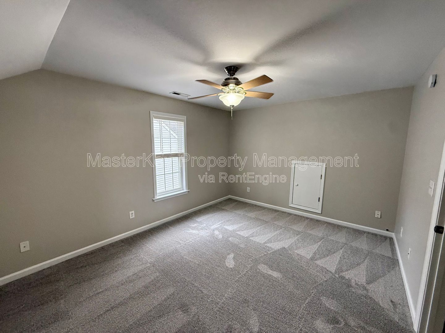 Inviting 3-Bedroom, 2.5 Bathroom Single-Family in Clayton, NC property image