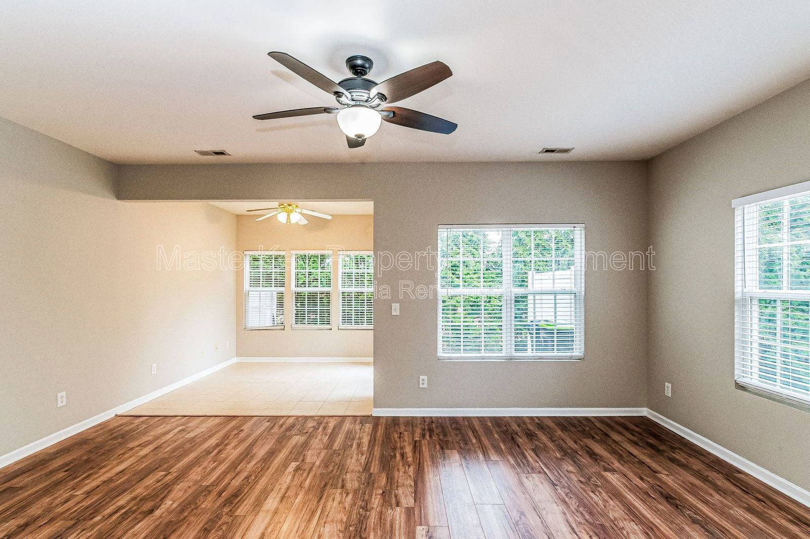 End Unit 3 Bedroom Townhome in Apex! property image
