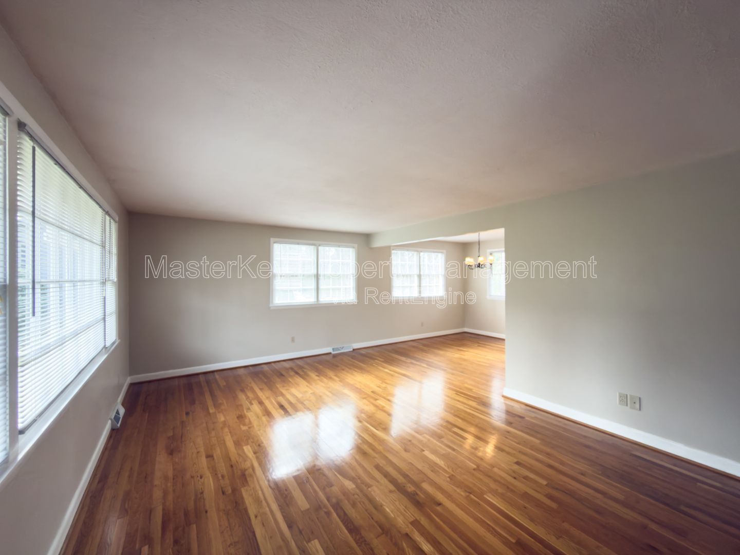 Spacious 4 Bedroom Home in Raleigh! Near North Hills Club! property image