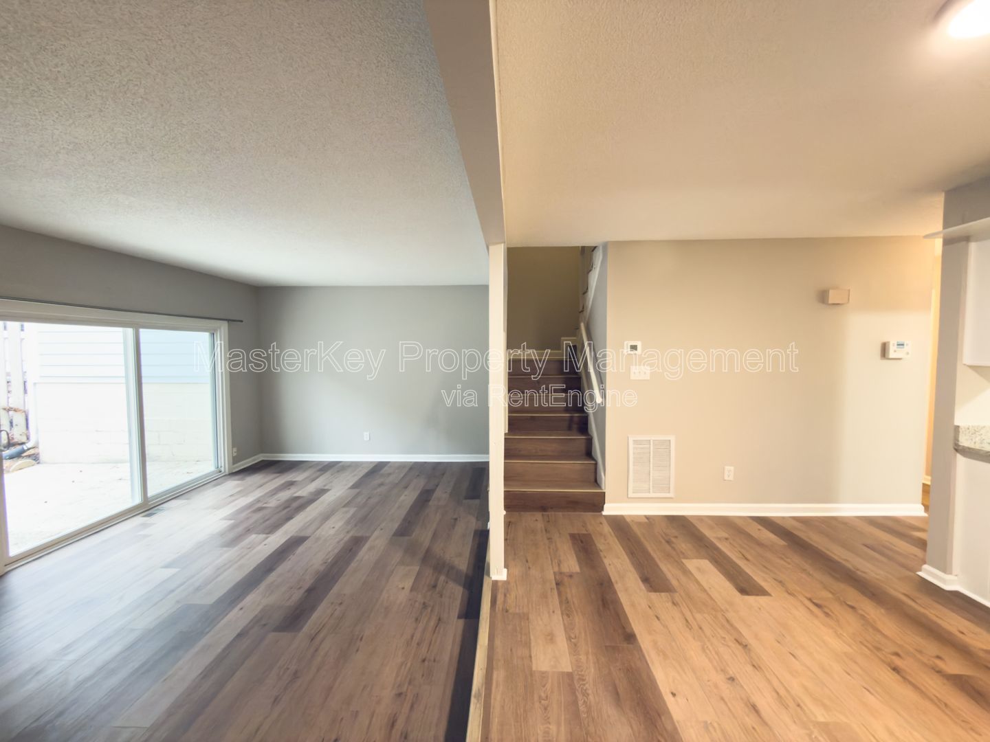 Comfortable 3 Bedroom Townhouse in North Hills! property image