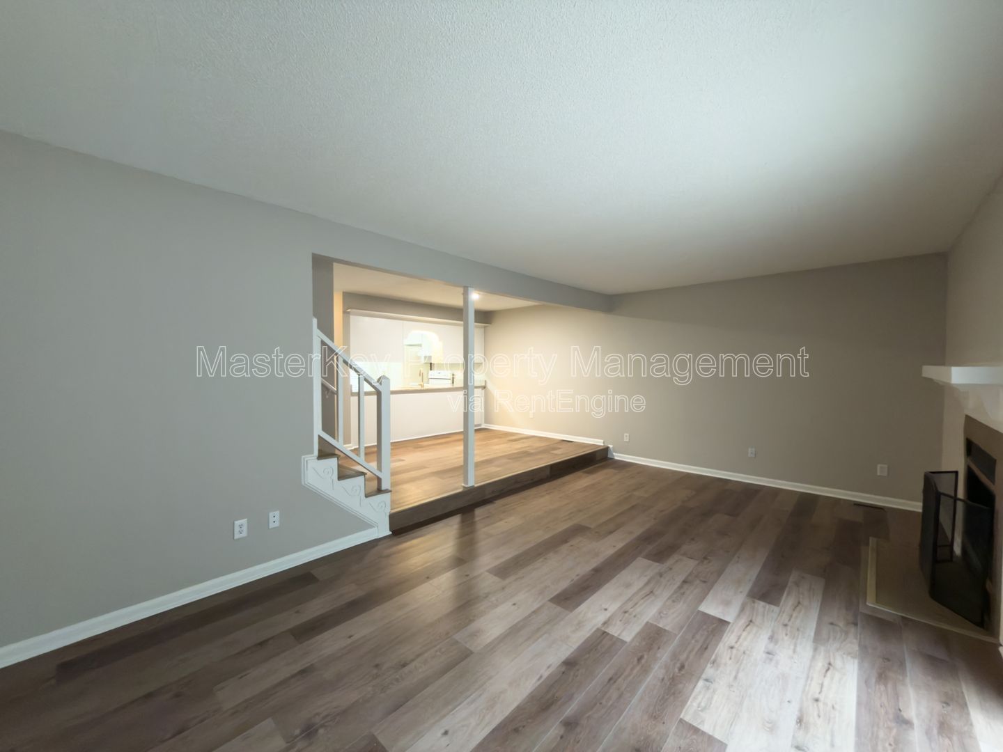 Comfortable 3 Bedroom Townhouse in North Hills! property image