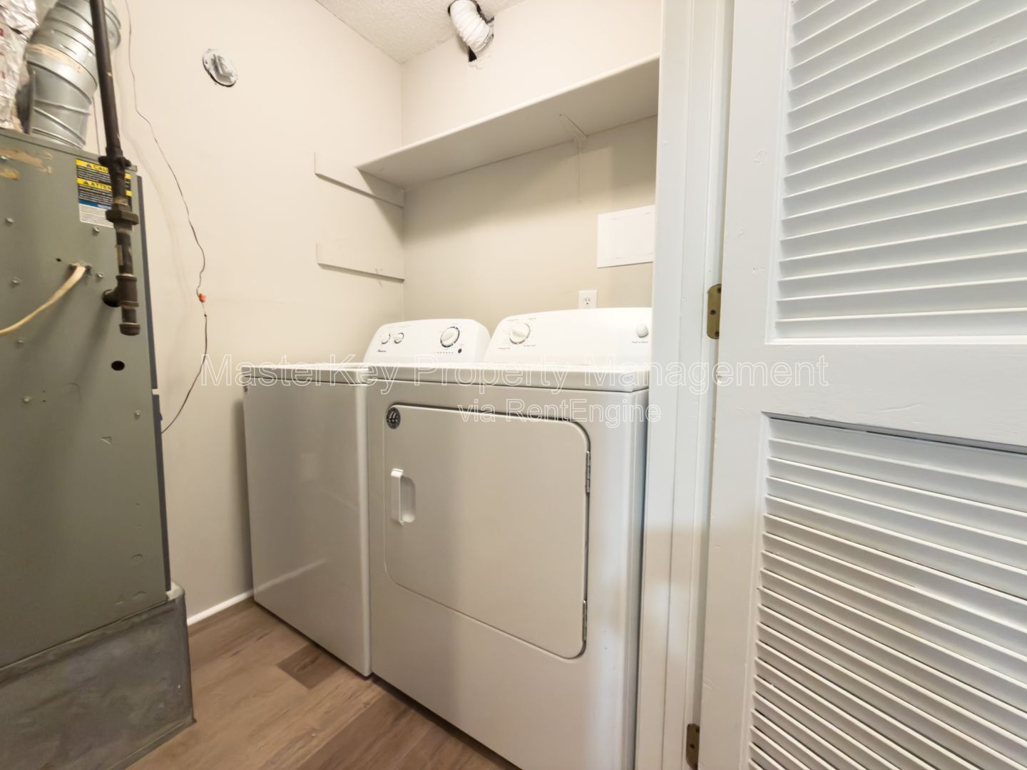 Comfortable 3 Bedroom Townhouse in North Hills! property image