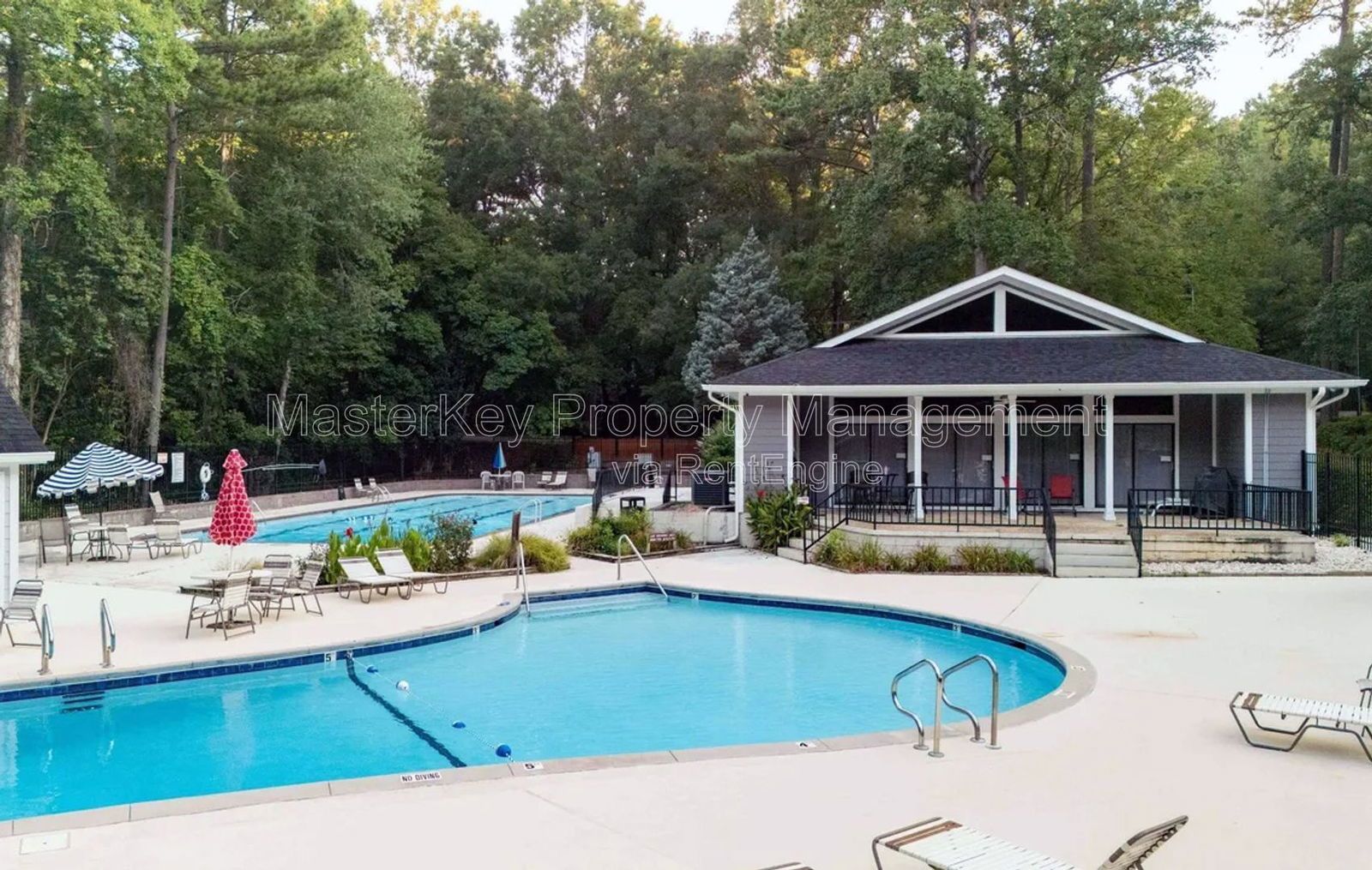 Comfortable 3 Bedroom Townhouse in North Hills! property image