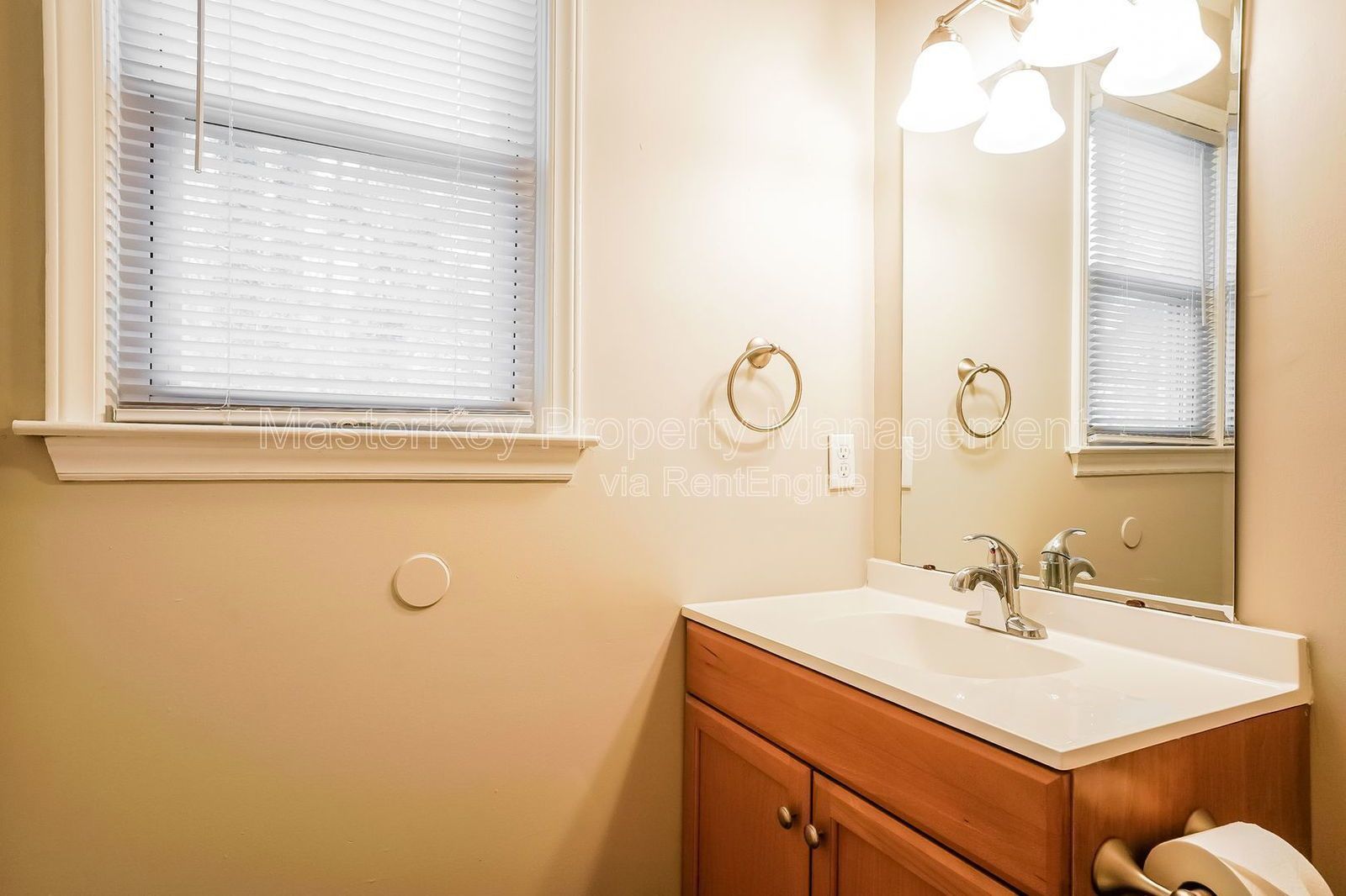 Charming 2-Bedroom, 2.5-Bathroom Townhome in Cary, NC property image