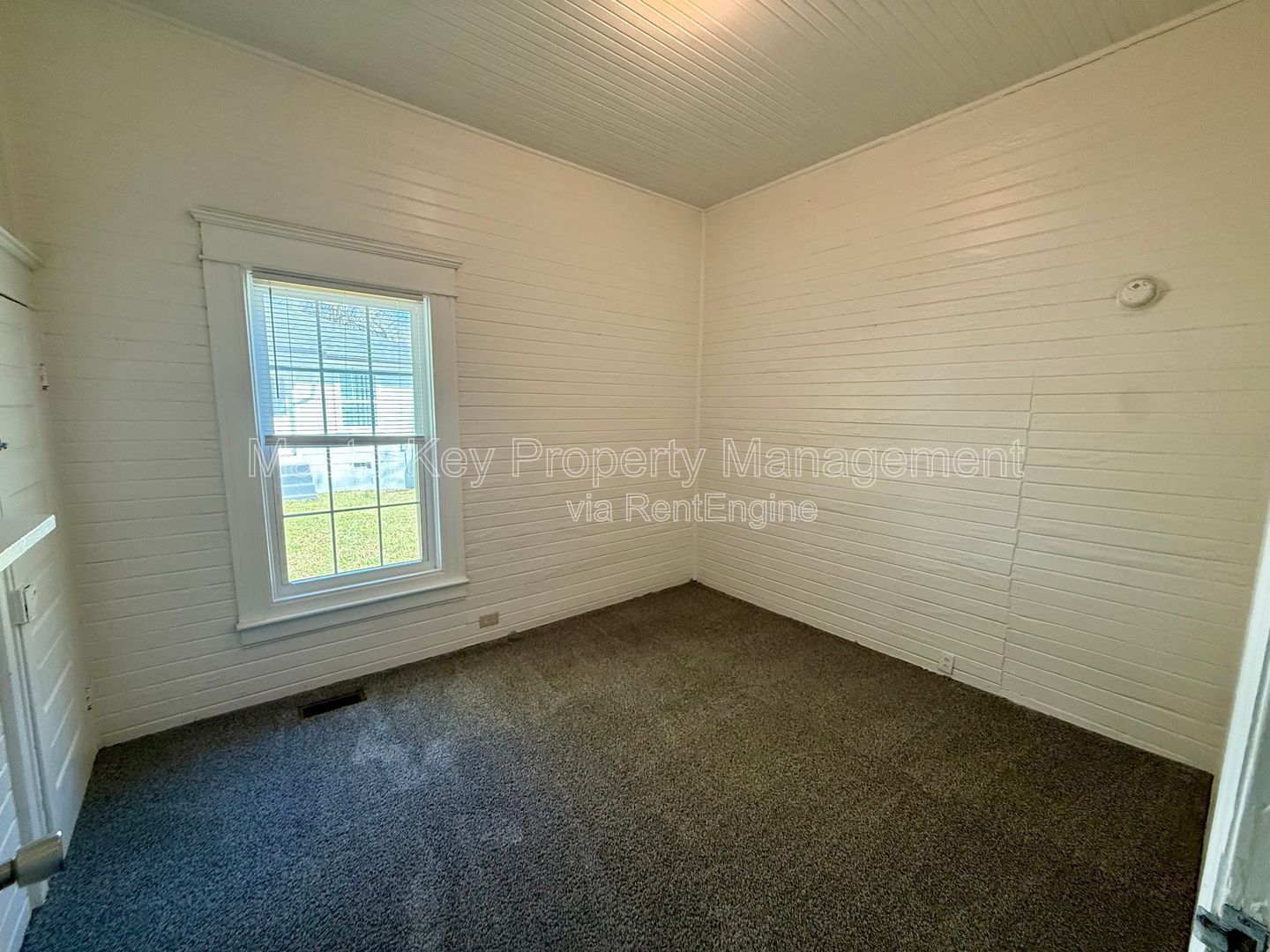 Charming 2-Bedroom, 1-Bathroom Duplex in Durham, NC property image