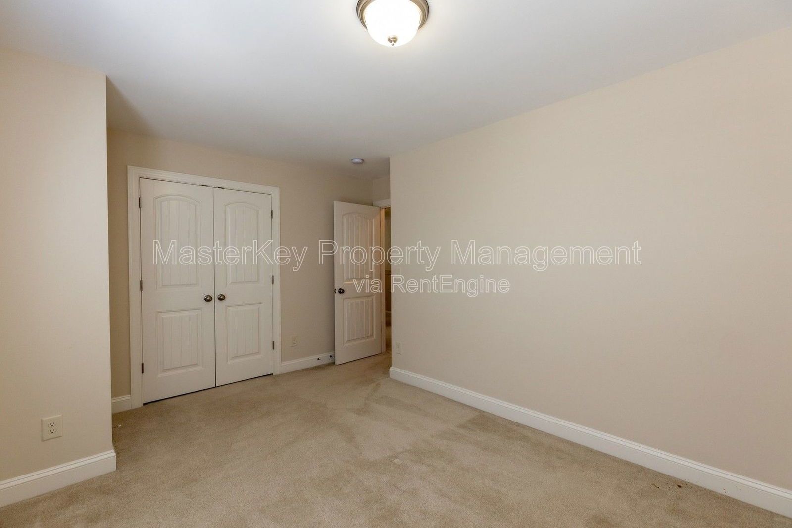 Spacious 4-Bedroom, 2.5 Bathroom Single-Family in Cary, NC property image