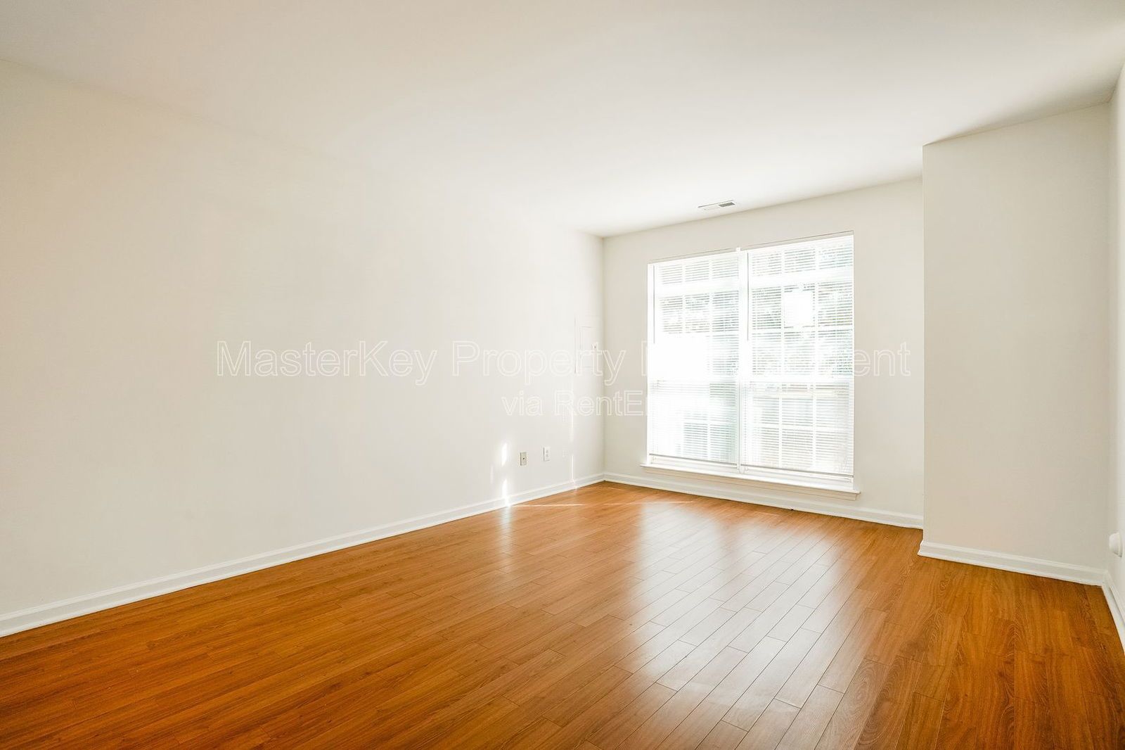 Spacious 3-Bedroom Townhome in Raleigh! property image