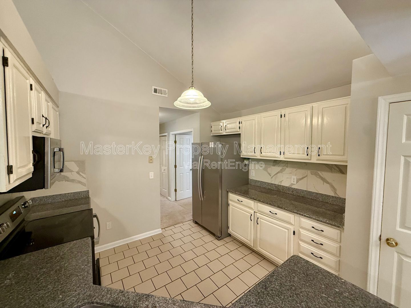 Charming 3-Bedroom, 2 Bathroom Single-Family in Cary, NC property image