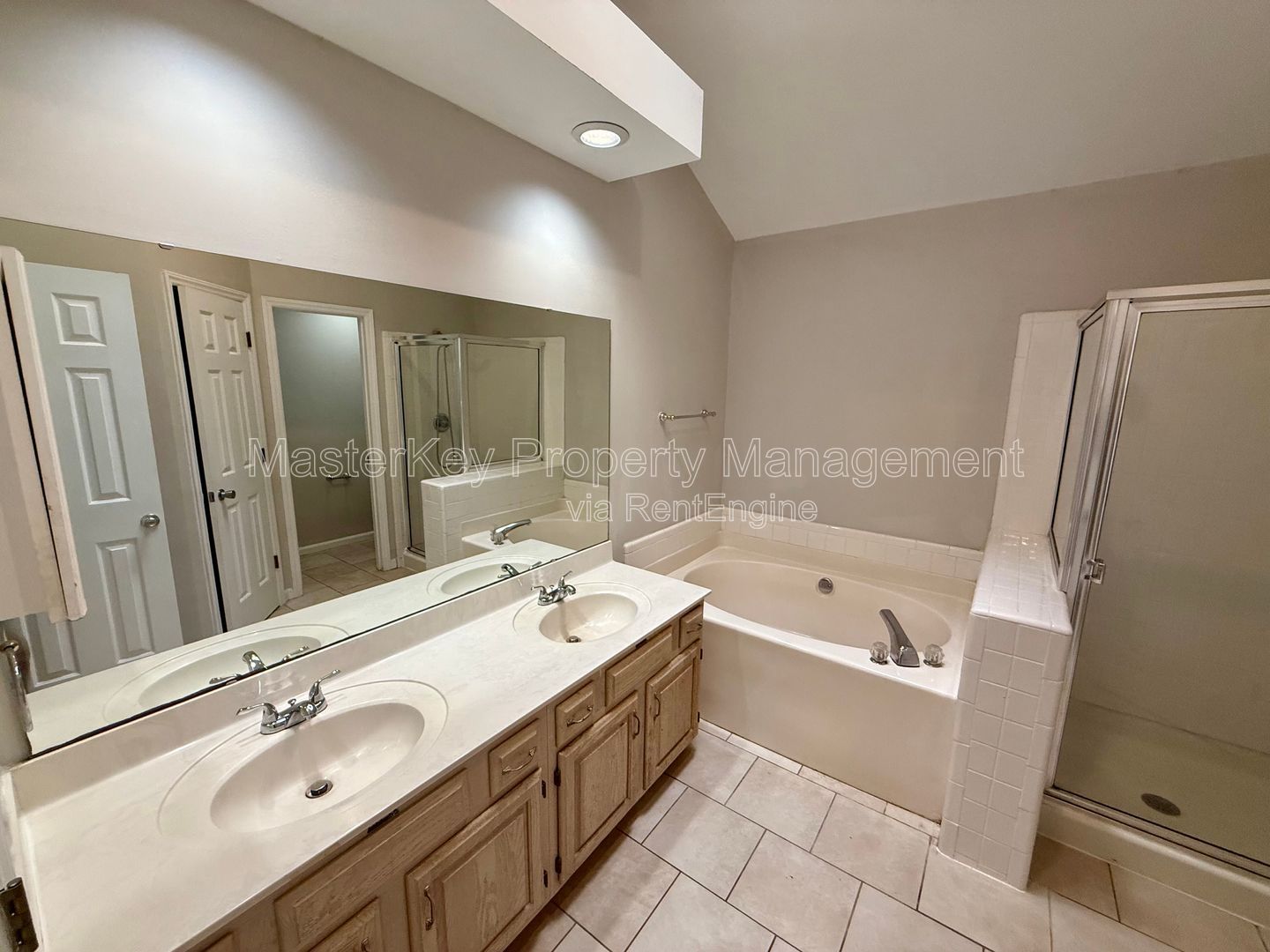 Charming 3-Bedroom, 2 Bathroom Single-Family in Cary, NC property image
