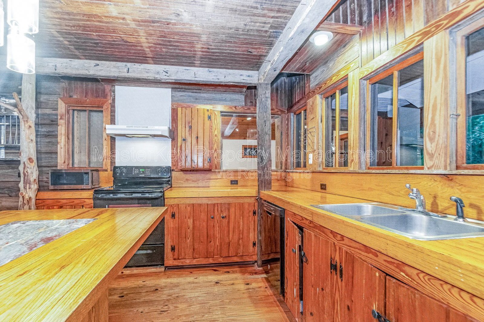 Beautiful 3-Bedroom, 2 Bathroom Single-Family in Pittsboro, NC on 6 Acres! property image