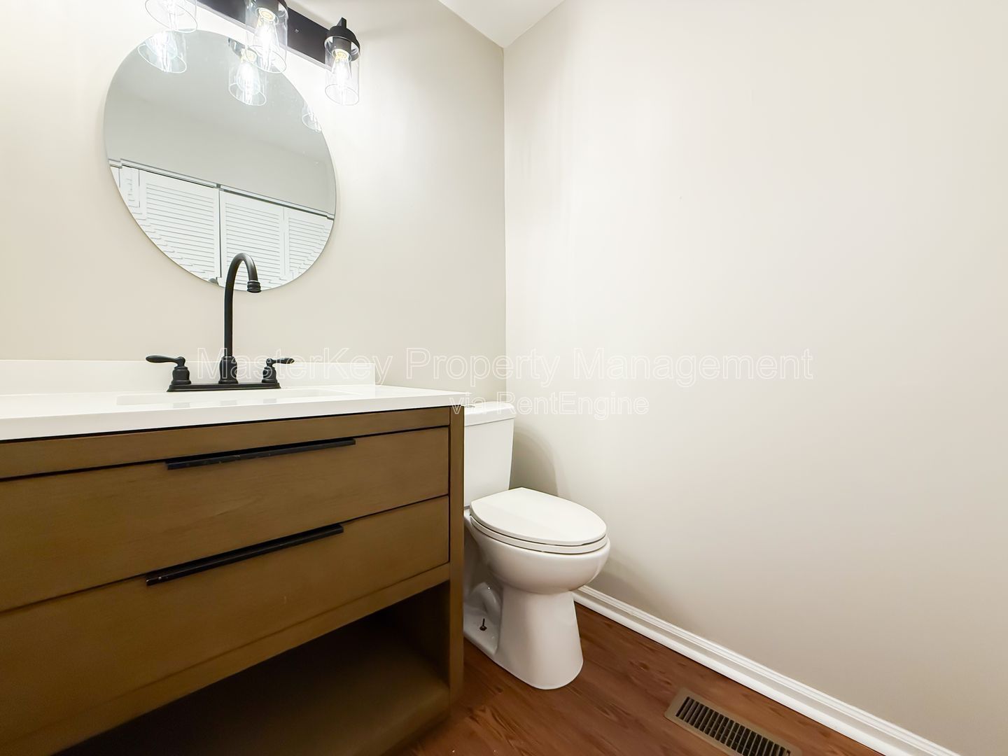Stunning 4-Bedroom, 2.5 Bathroom Single-Family in Cary, NC property image