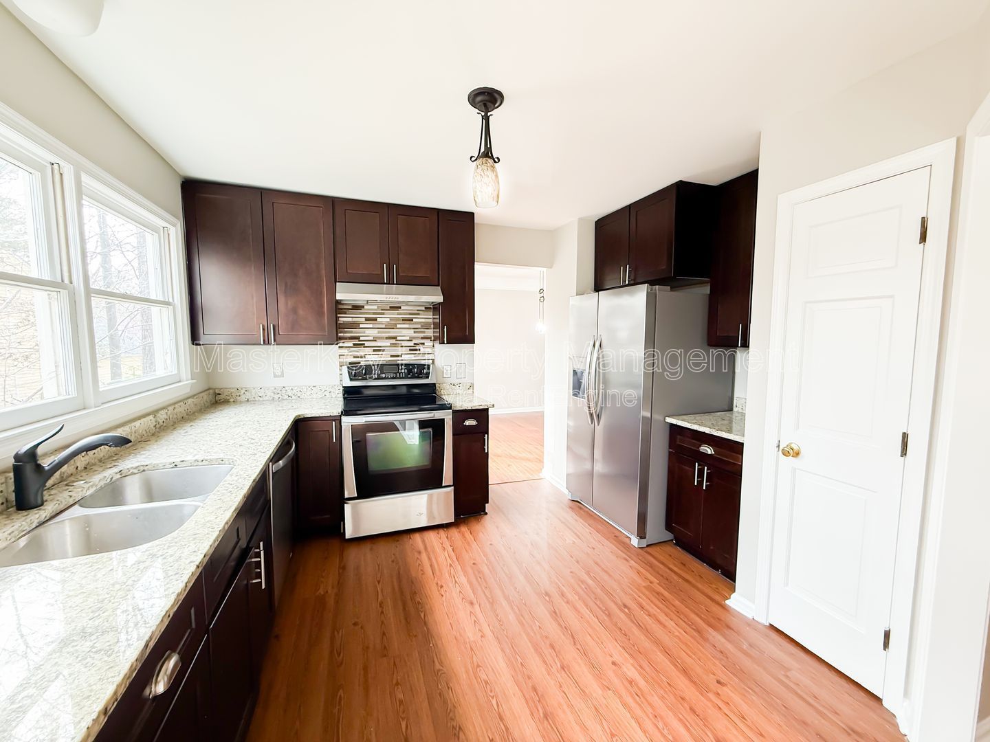 Stunning 4-Bedroom, 2.5 Bathroom Single-Family in Cary, NC property image