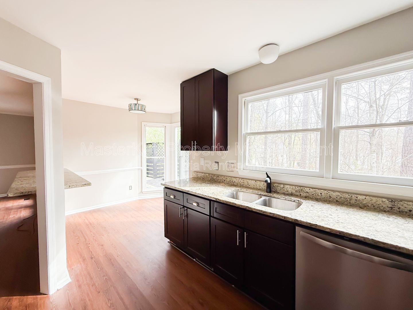 Stunning 4-Bedroom, 2.5 Bathroom Single-Family in Cary, NC property image