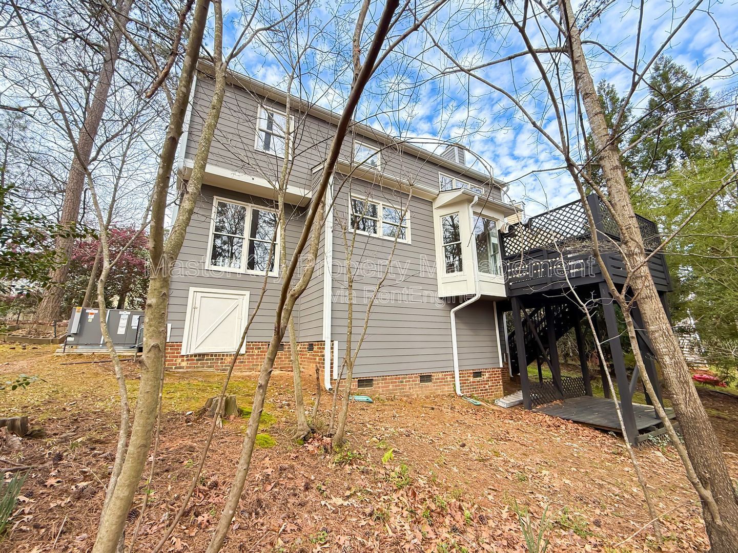 Stunning 4-Bedroom, 2.5 Bathroom Single-Family in Cary, NC property image