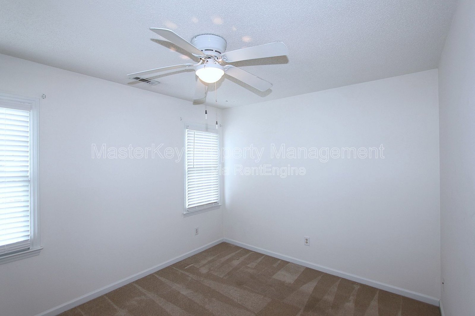 Spacious 3 Bedroom Single Family Located In Knightdale NC!!! property image