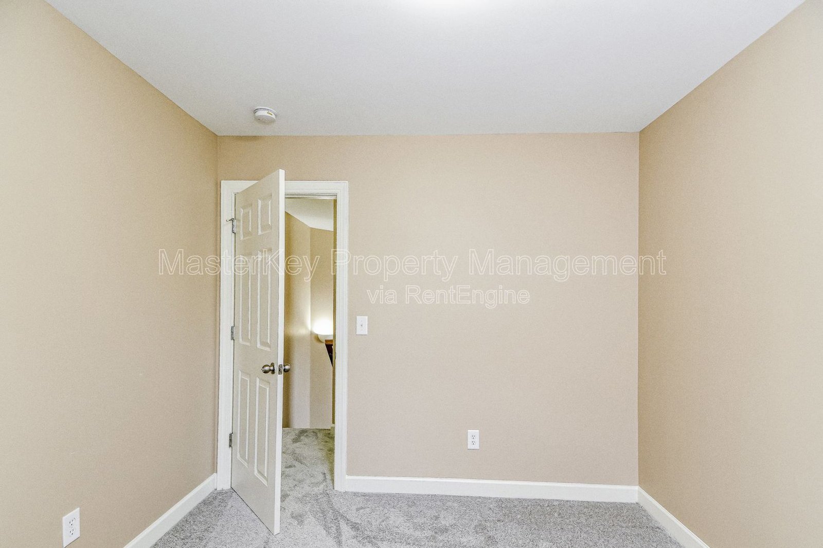 Refreshing 4-Bedroom, 2.5 Bathroom Single-Family in Holly Springs, NC property image