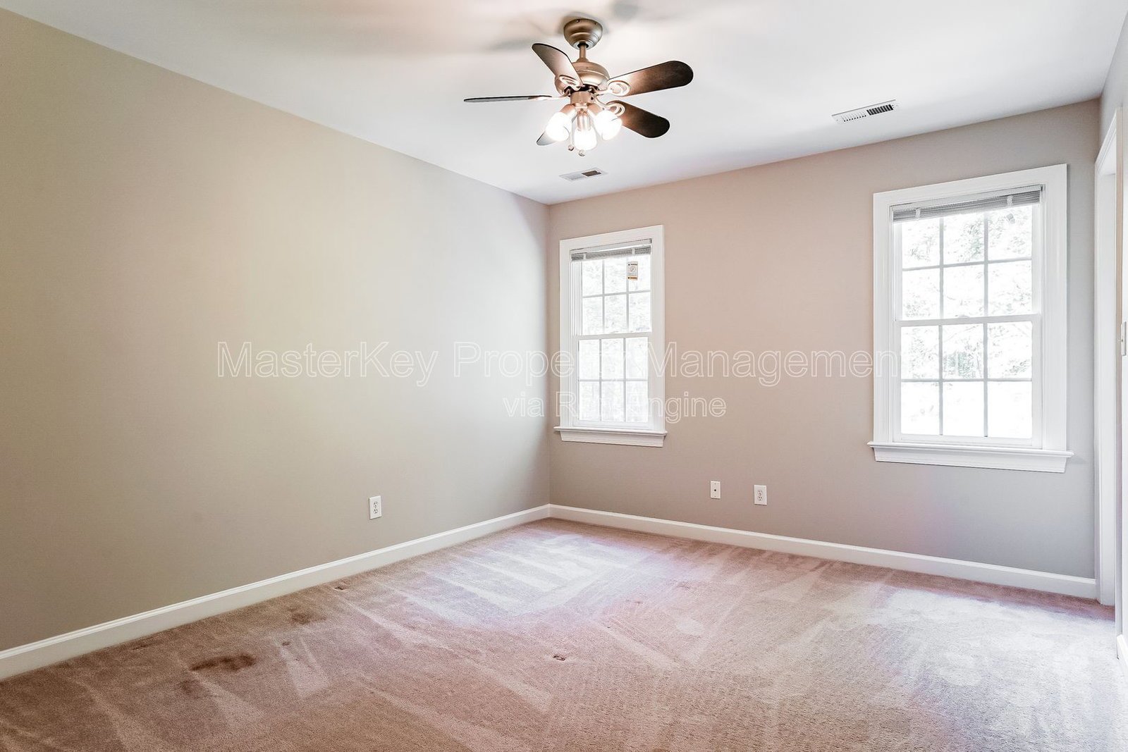 Spacious 4 Bedroom Single Family In Wake Forest!!! property image