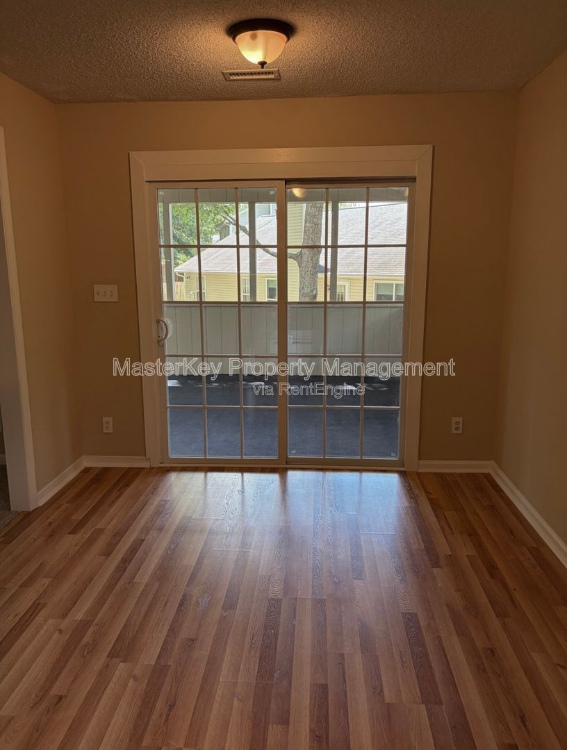Spacious 3 Bedroom Single Family Located In Fuquay!!! property image