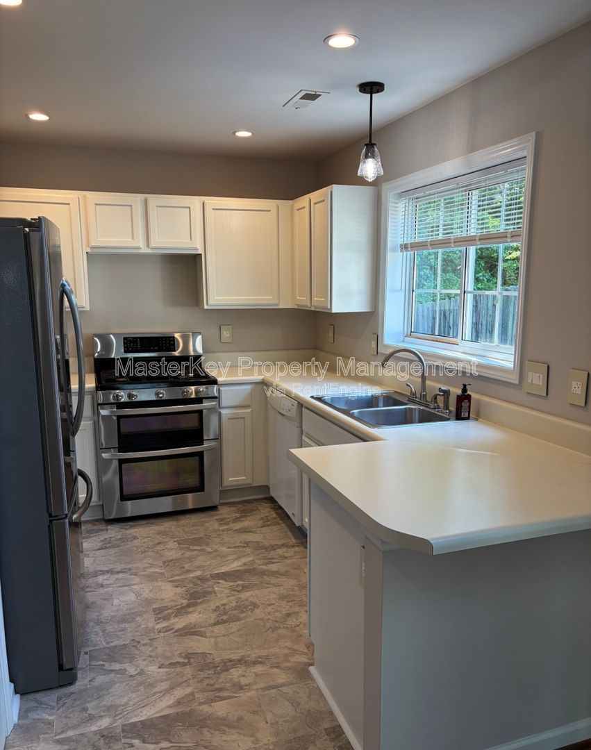 Spacious 3 Bedroom Single Family Located In Raleigh NC!!! property image