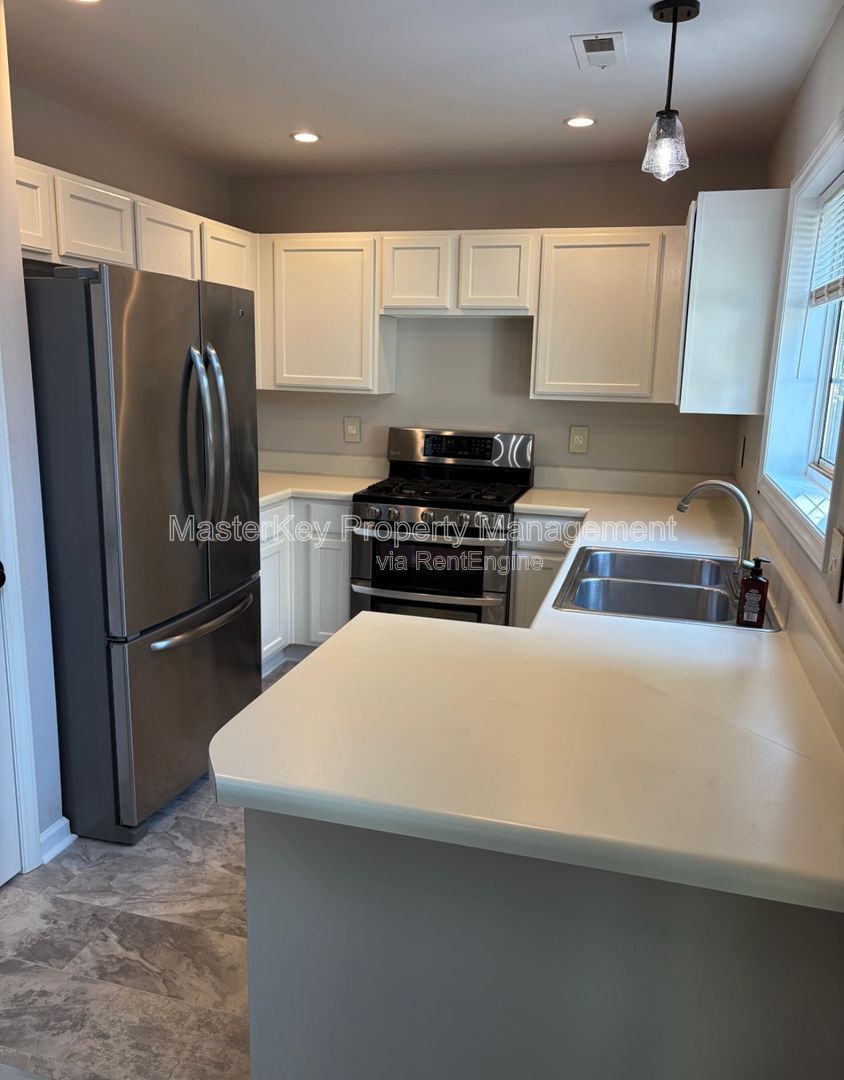 Spacious 3 Bedroom Single Family Located In Raleigh NC!!! property image