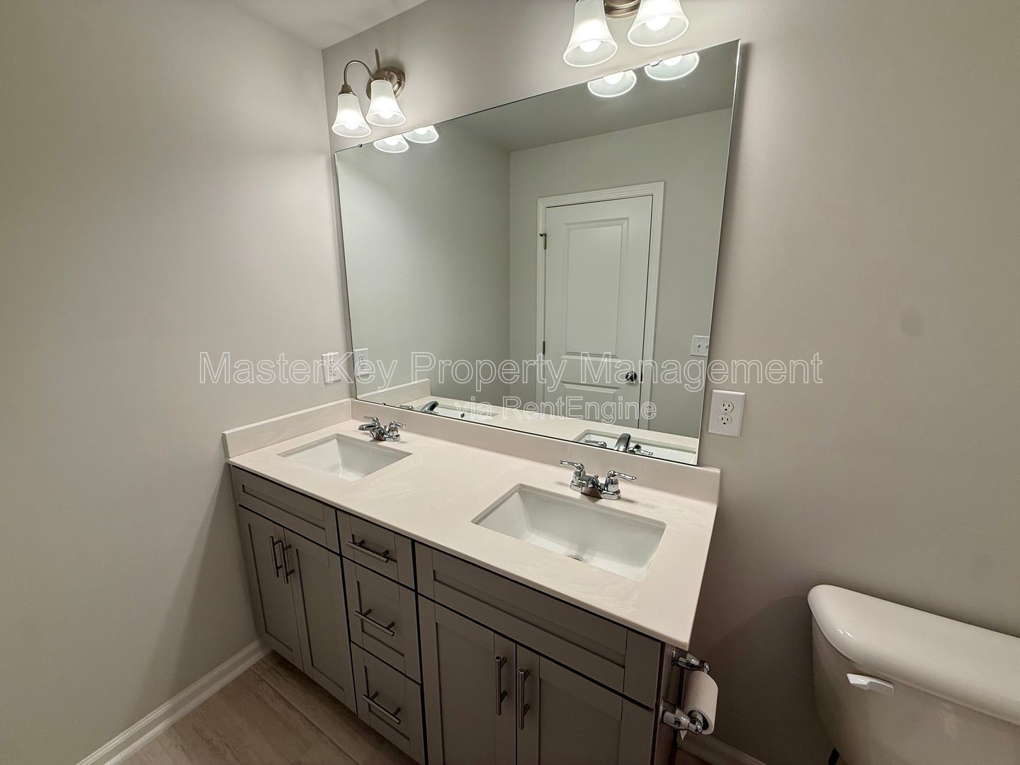 Modern 3-Bedroom, 2.5 Bathroom Townhome in Pittsboro, NC property image